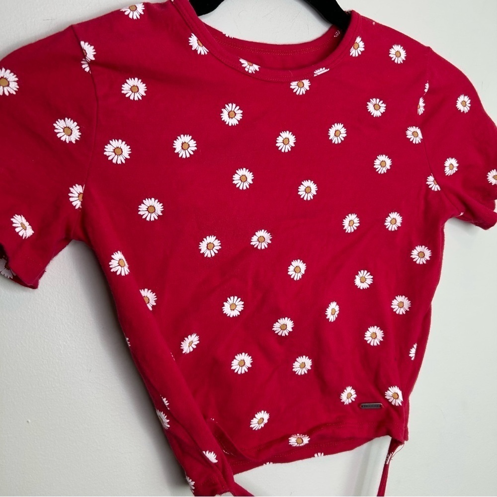 Hollister‎ daisy red baby tee size XS - Picture 2 of 5